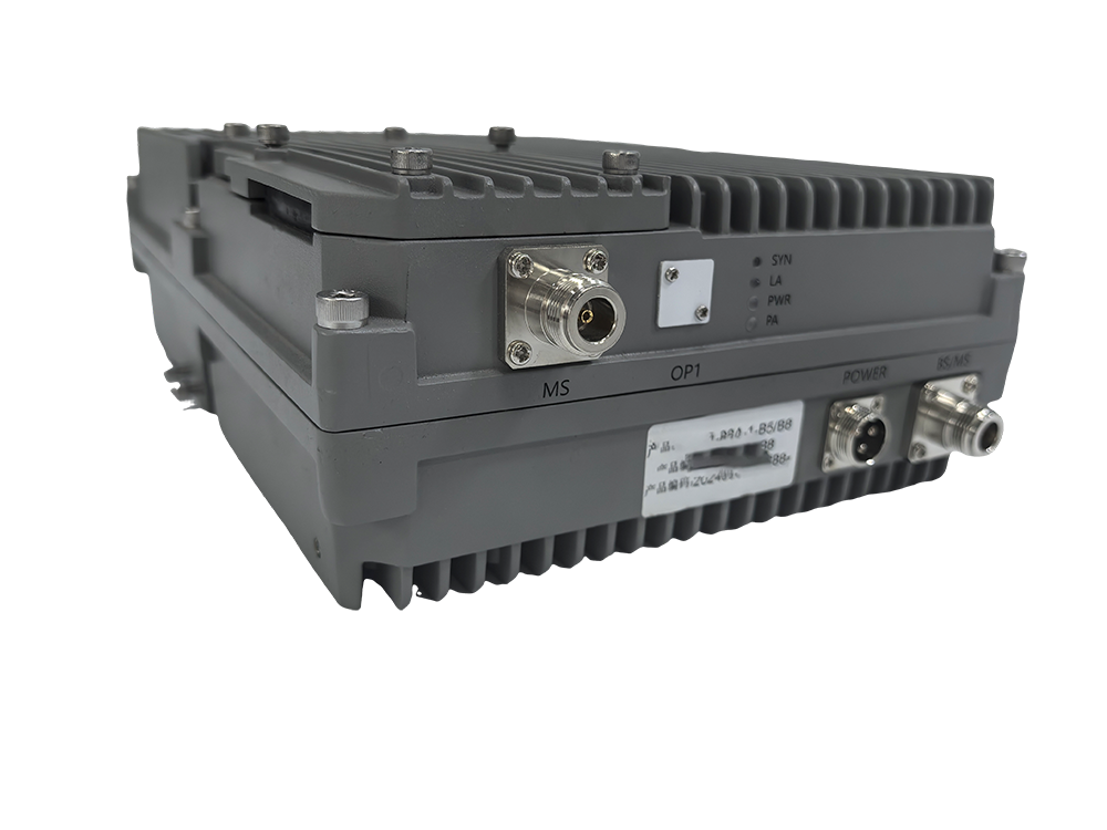  陆河三频手机信号接收器2000㎡